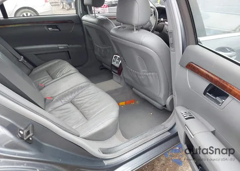 2007 Mercedes-Benz S 550 из США, поврежденный, VIN WDDNG71X57A077219